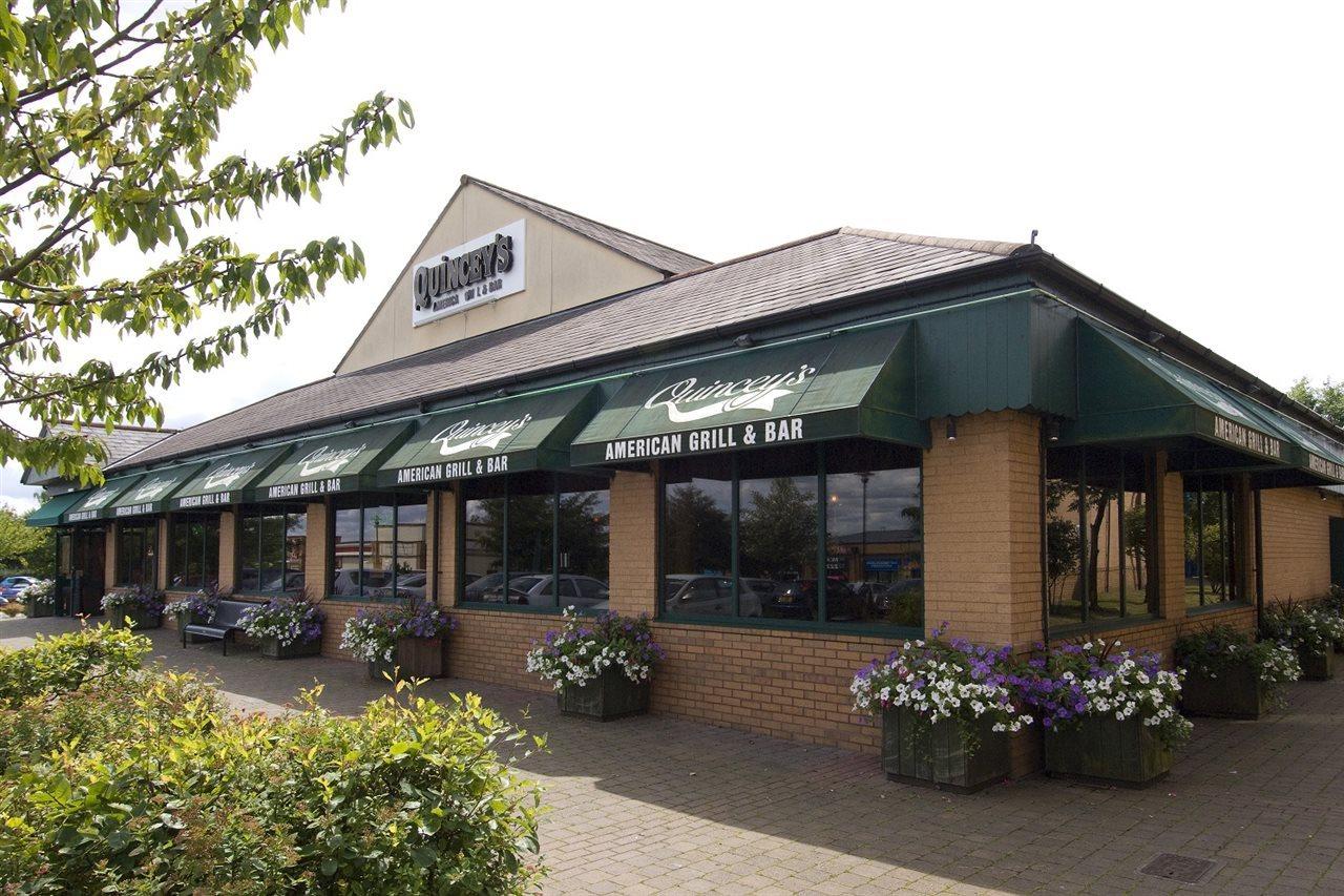 Premier Inn Bristol Filton エクステリア 写真